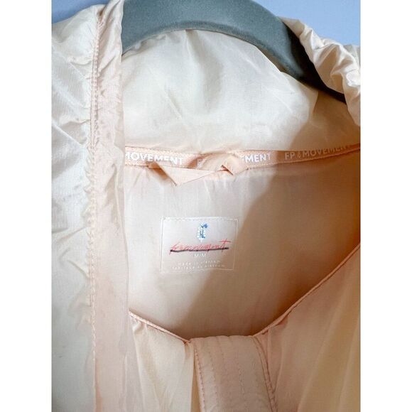 NEW Free People FP Movement In A Bubble Puffer Jacket Medium Cream - Picture 8 of 10